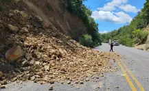 Cierre parcial de la carretera Victoria- Monterrey por derrumbe