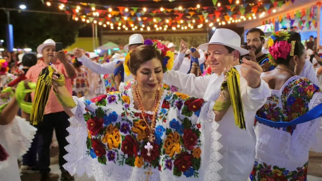 Díaz Mena compromete a su gobierno con la promoción de la cultura y tradición