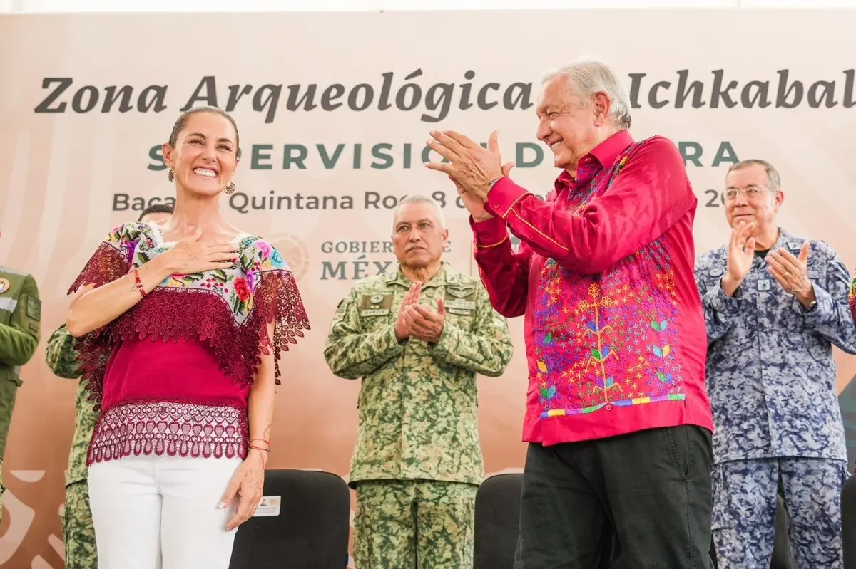 La presidenta electa de México, Claudia Sheinbaum Pardo, durante su visita ala zona arqueológica de Ichkabal, en compañía del presidente Andrés Manuel López Obrador. Foto: Especial