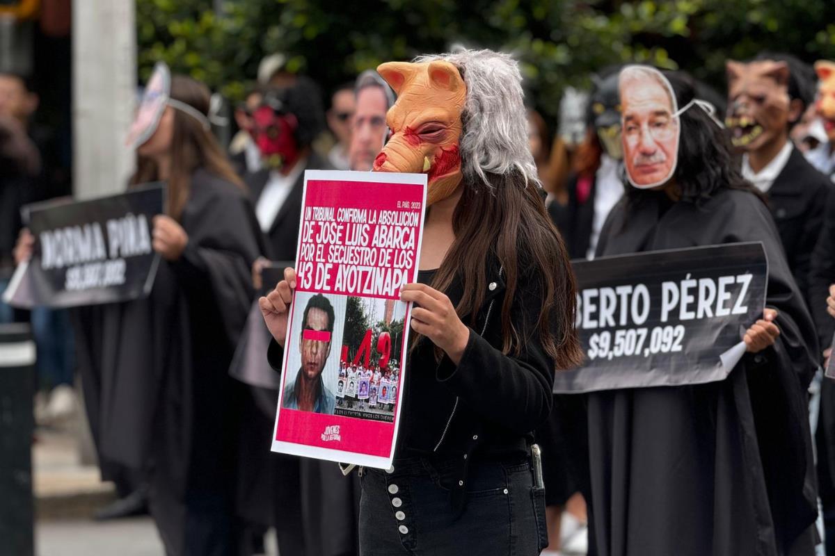 Manifestación en el Senado, Foto: Especial