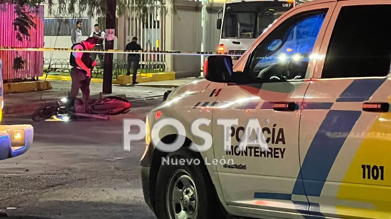 Balean a elemento de la policía de Monterrey