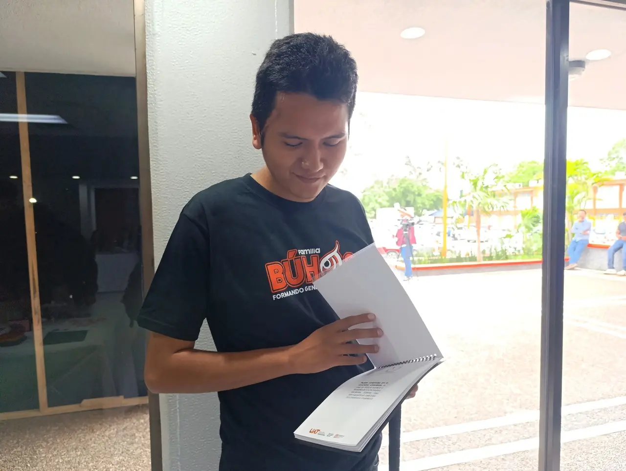 Conoce a Juan Carlos, alumno con discapacidad visual de la UAT