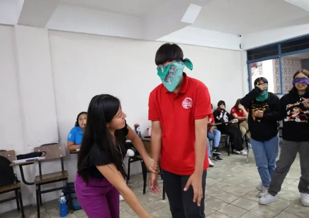 Lleva Monterrey Taller de Sensibilización a la Discapacidad a prepa 15 de UANL