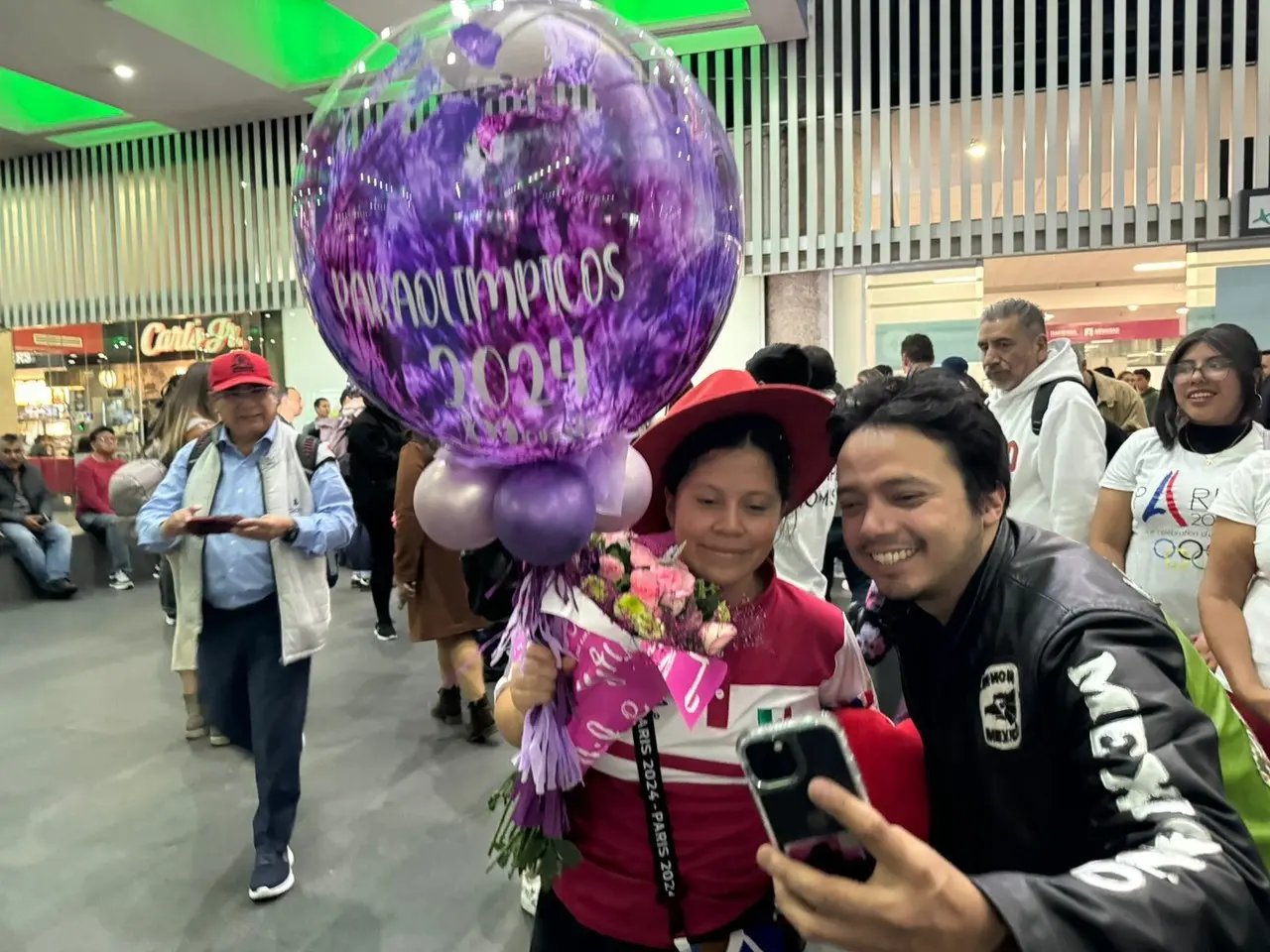 ¡De vuelta! Delegación paralímpica mexicana
