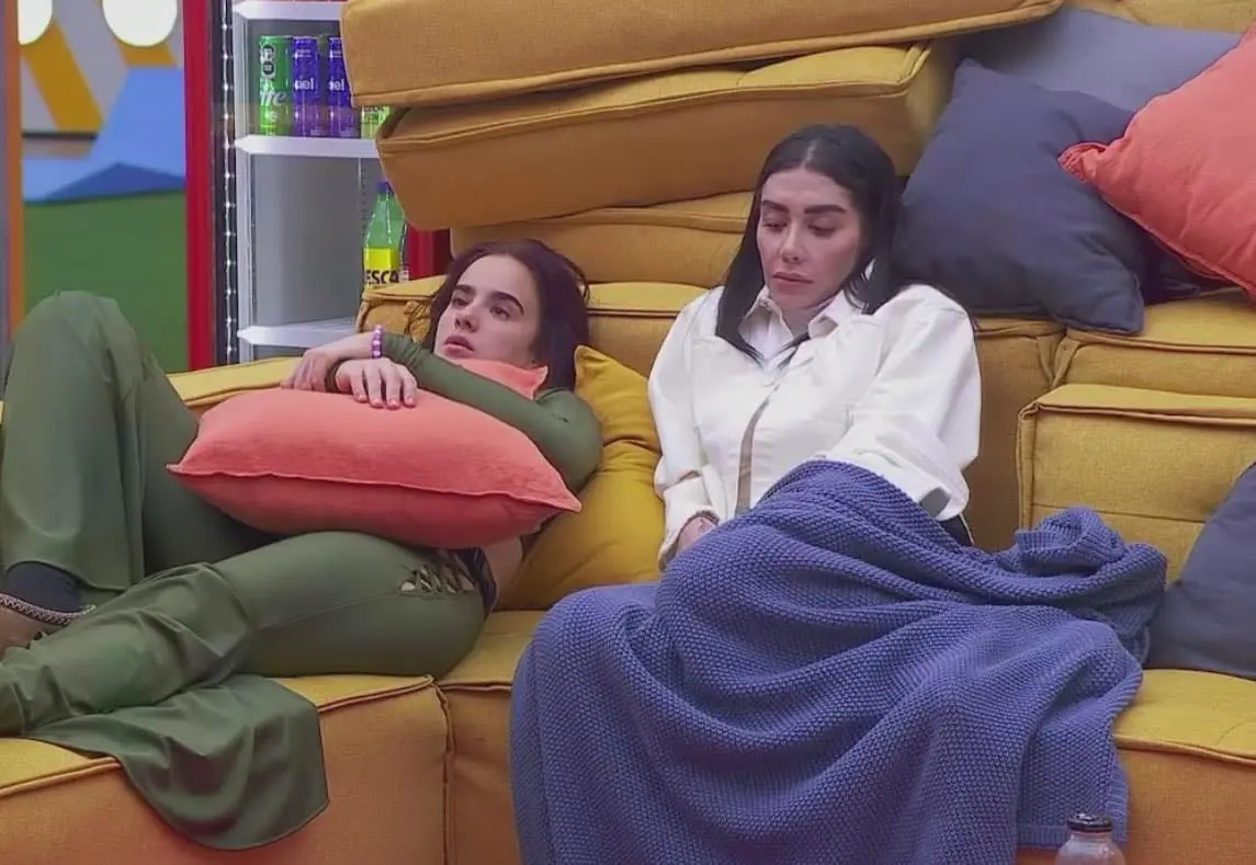 Gala Montes y Karime Pindter se dan apasionado beso en LCDLFMX (VIDEO)