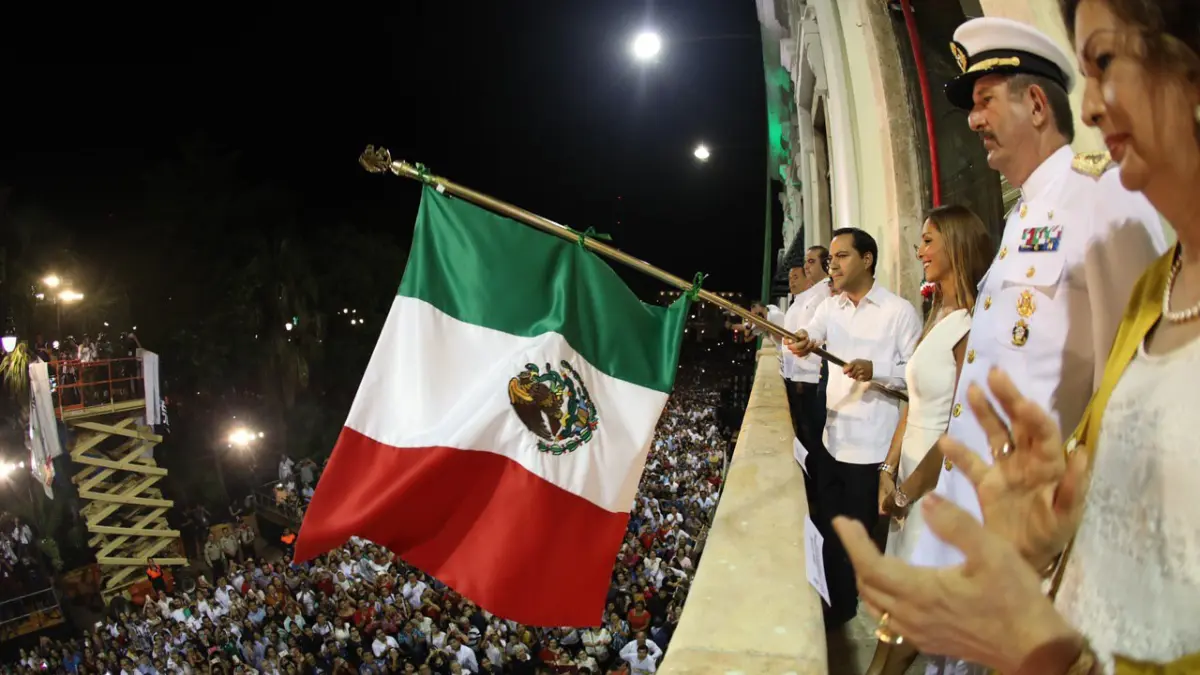 Con esta ceremonia se conmemoran 214 años del inicio del movimiento de Independencia de México Foto: Cortesía