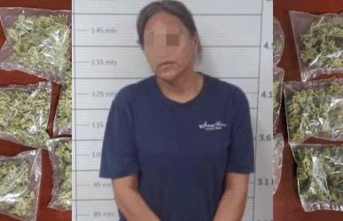 Señora es detenida por tener marihuana entre sus pertenencias