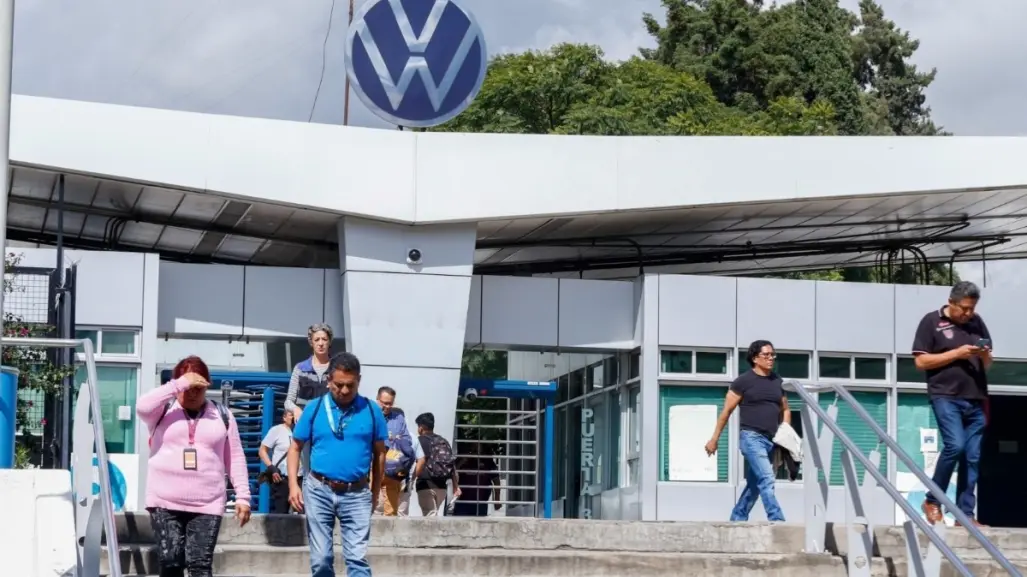 Trabajadores de Volkswagen Puebla aceptan aumento; se cancela la huelga