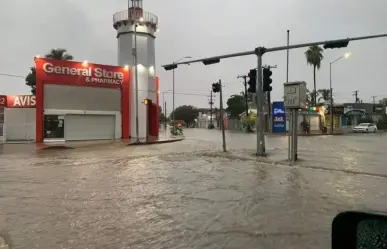 (VÍDEO) ¡Ileana azota Los Cabos! Provoca inundaciones severas y caos vial