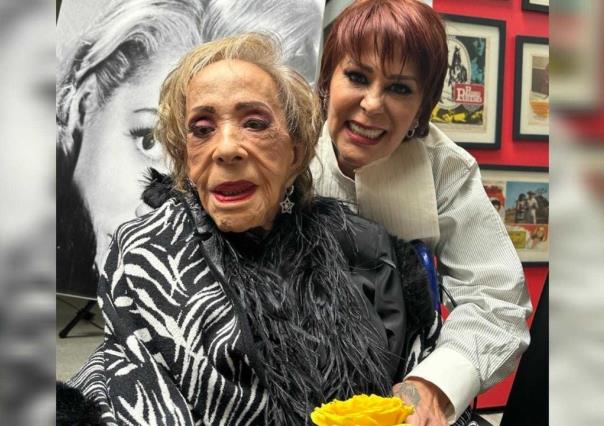 Que dejen a Silvia Pinal tranquila en casa ¿porqué pidieron esto en internet?