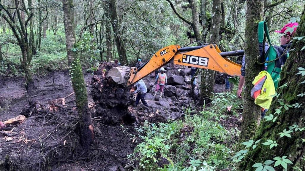 Desvío de cauce provoca desbordamiento de río en Amecameca