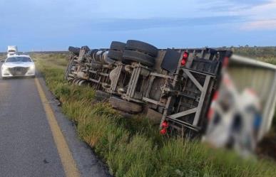 Accidente genera cierre parcial en la carretera Zacatecas-Saltillo