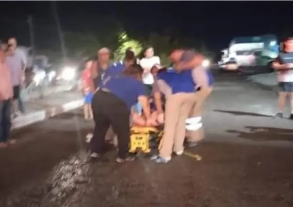 Impacta automóvil a un hombre en la colonia Santa Fe y se da a la fuga