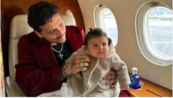 Christian Nodal si asistió al cumpleaños de su hija Inti (VIDEO)