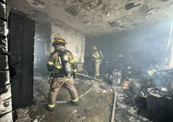 Incendio en edificio de Condominios Constitución en Monterrey