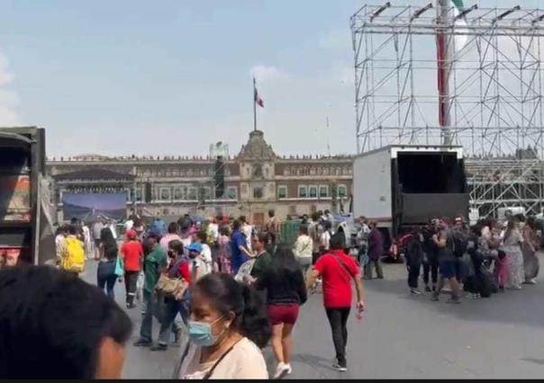 Así se vive el Zócalo capitalino a un día de los festejos por la Independencia