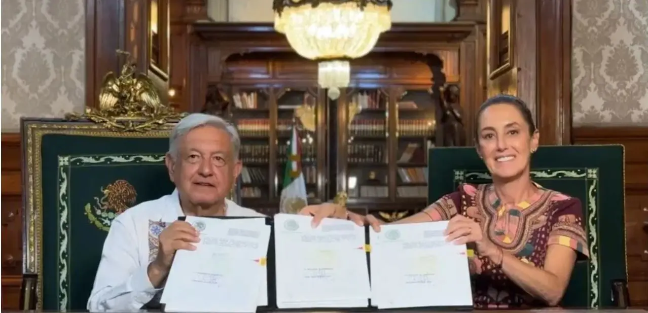 AMLO firmó el domingo 15 de septiembre, como lo anunció, el decreto para publicar la reforma judicial. Foto: Captura de pantalla X @lopezobrador_