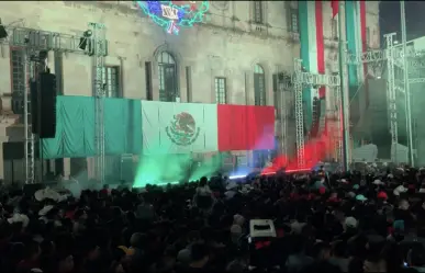 Sigue EN VIVO en POSTA Coahuila el grito en la plaza de armas de Saltillo