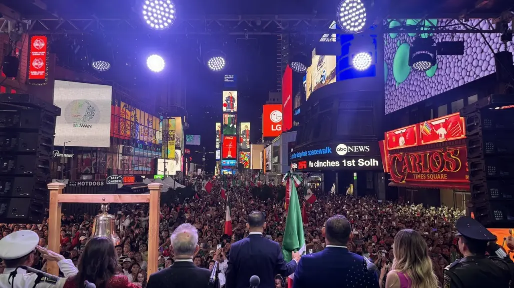 Mexicanos celebran Grito de Independencia en Times Square, Nueva York