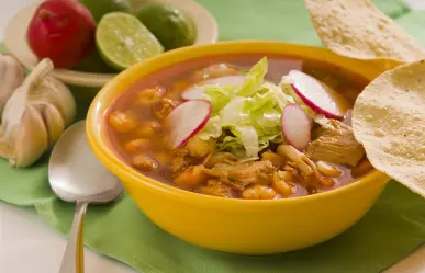 ¿Cuántas calorías tiene el pozole?