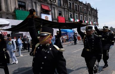 Arranca Desfile Militar en Edomex; Delfina Gómez encabeza homenaje