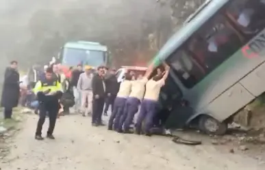 Accidente en Machu Picchu: Camión con turistas mexicanos volcado