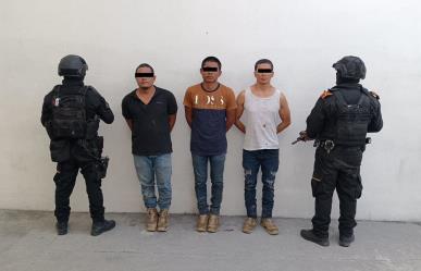 Detienen a tres hombres por posesión de drogas