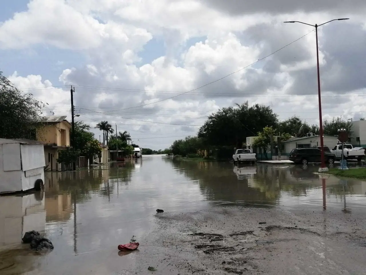 En el ejido González Villarreal  100 familias fueron afectadas por las inundaciones registradas.