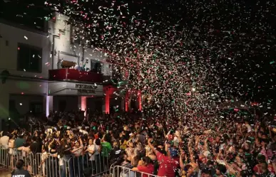 Encabeza Paco Treviño grito de independencia ante 20 mil personas en Juárez