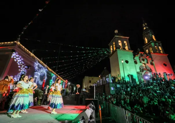 David de la Peña encabeza grito de independencia en Santiago