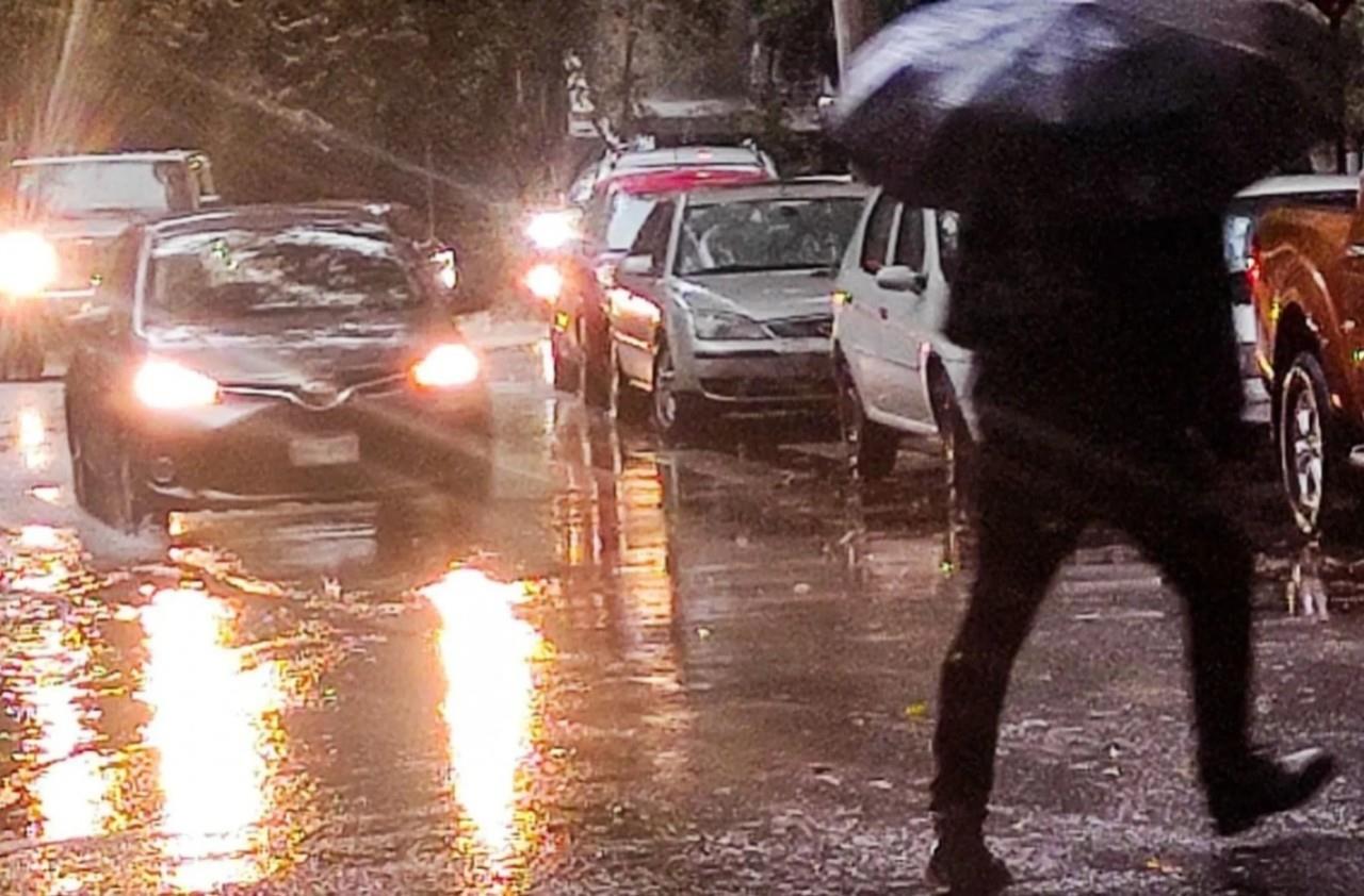 Fuertes lluvias en el sur de Nuevo León que provocaron cancelación de festejos. Foto: Nmás.