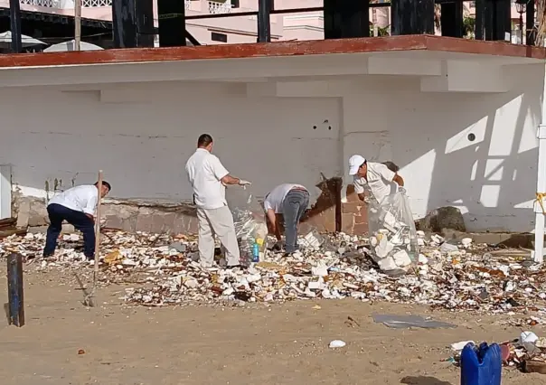 Sociedad organizada realiza limpieza de playas en Los Cabos