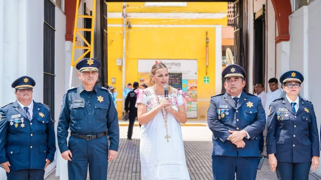 Alcaldesa de Mérida reconoce labor de los elementos de seguridad de Mérida