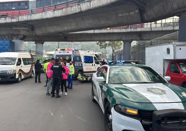 Muere motociclista arrollado por un tráiler en Indios Verdes