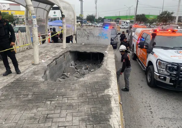 Derrumbe en estación de transmetro en Solidaridad deja tres lesionados