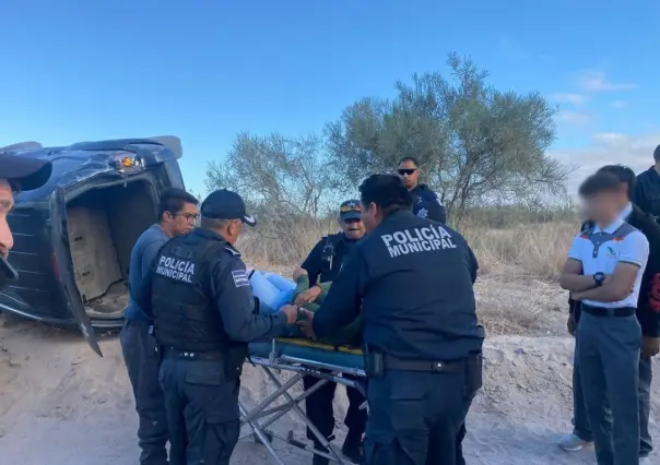 Volcadura de vehículo en la colonia La Pasión deja una mujer herida
