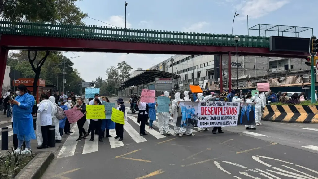 De héroes a desempleados: Trabajadores de Salud Pública bloquean Insurgentes