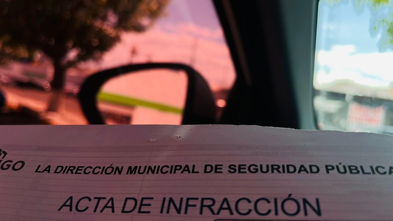El polarizado a un nivel de más del 20% en Durango está prohibido. Foto: Jesús Carrillo.