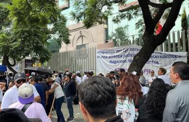 Manifestantes exigen echar abajo reforma del Poder Judicial en el CJF