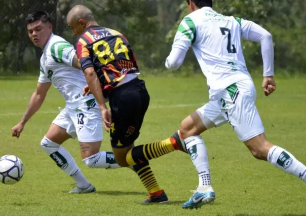 Alacranes de Durango empata contra Leones Negros