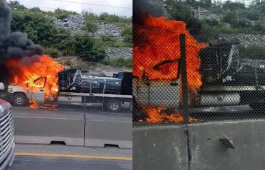 Incendio de camión en libramiento carretera Monterrey-Saltillo