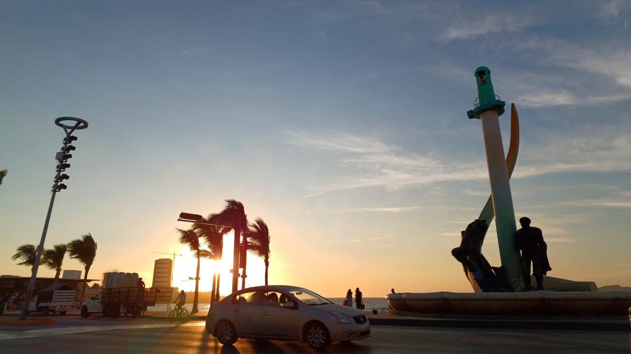 La ola de violencia en el estado de Sinaloa ha perjudicado a la Supercarretera Durango - Mazatlán, ya que es la vía que conecta con el principal destino turístico que tienen los duranguenses. Foto: Gerardo Lares.