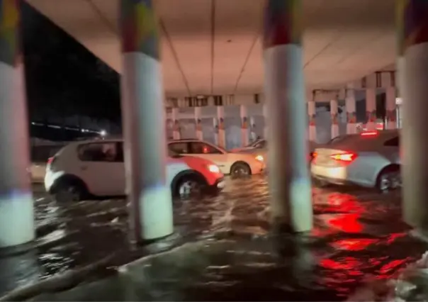 Lluvia y oscuridad en Toluca, se quedan sin luz (VIDEO)