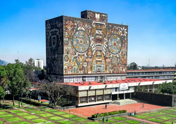 Celebran el 114 aniversario de la fundación de la Universidad Nacional de México