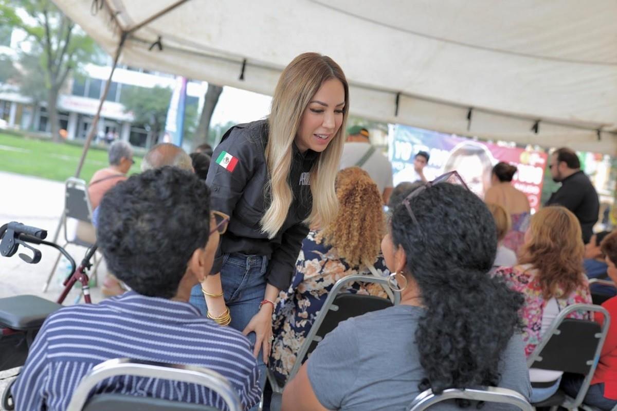 Impulsa Perla Villarreal brigada de testamentos en Monterrey