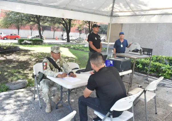 Inician Canje de Armas por Vales de Despensa en Monterrey