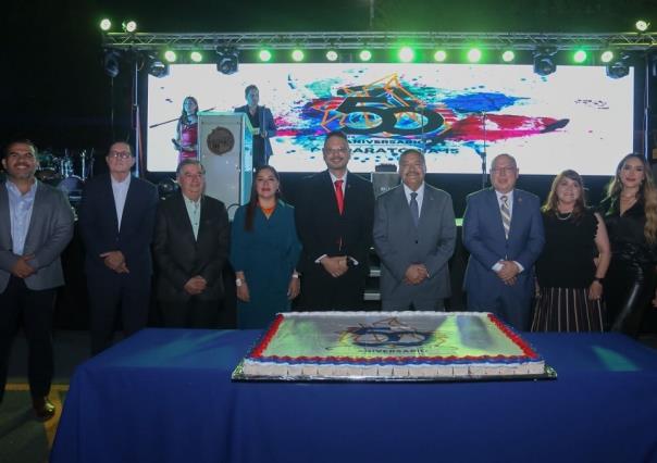 Celebra Preparatoria 15 de la UANL 50 años de excelencia académica
