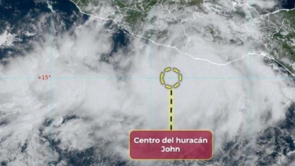 John se vuelve huracán categoría 1 frente a costas de Oaxaca