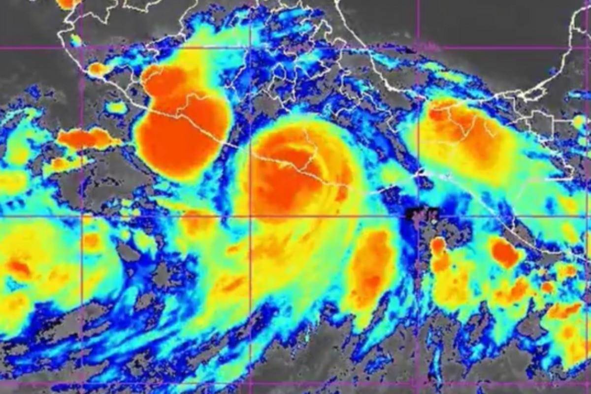 Toma satelital del huracán John Foto: X(Twitter) @SkyAlertStorm