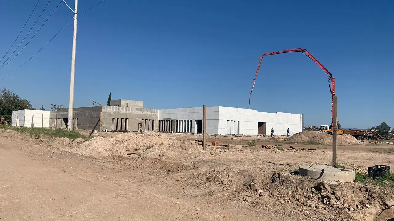 Este martes autoridades ofrecieron un recorrido en donde se explicó sobre las áreas que contará el nuevo Hospital Municipal del Niño. Foto: Brenda García.